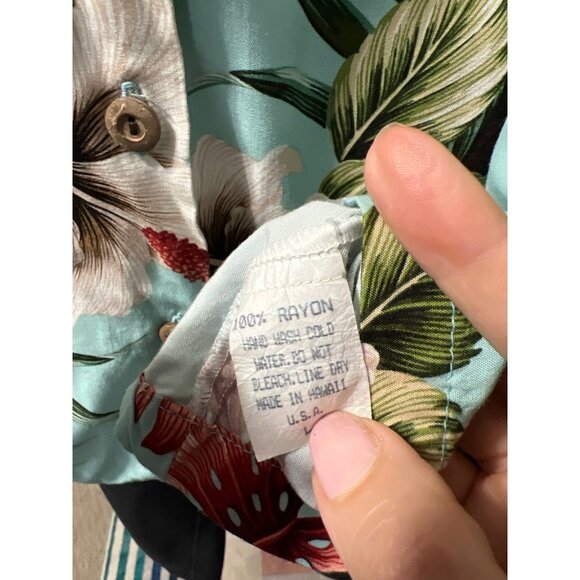 Paradise Bay Hawaiian Floral Short Sleeve Shirt L Made In Hawaii - Picture 3 of 5